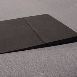 Image of THR RISER 225-1PR 4